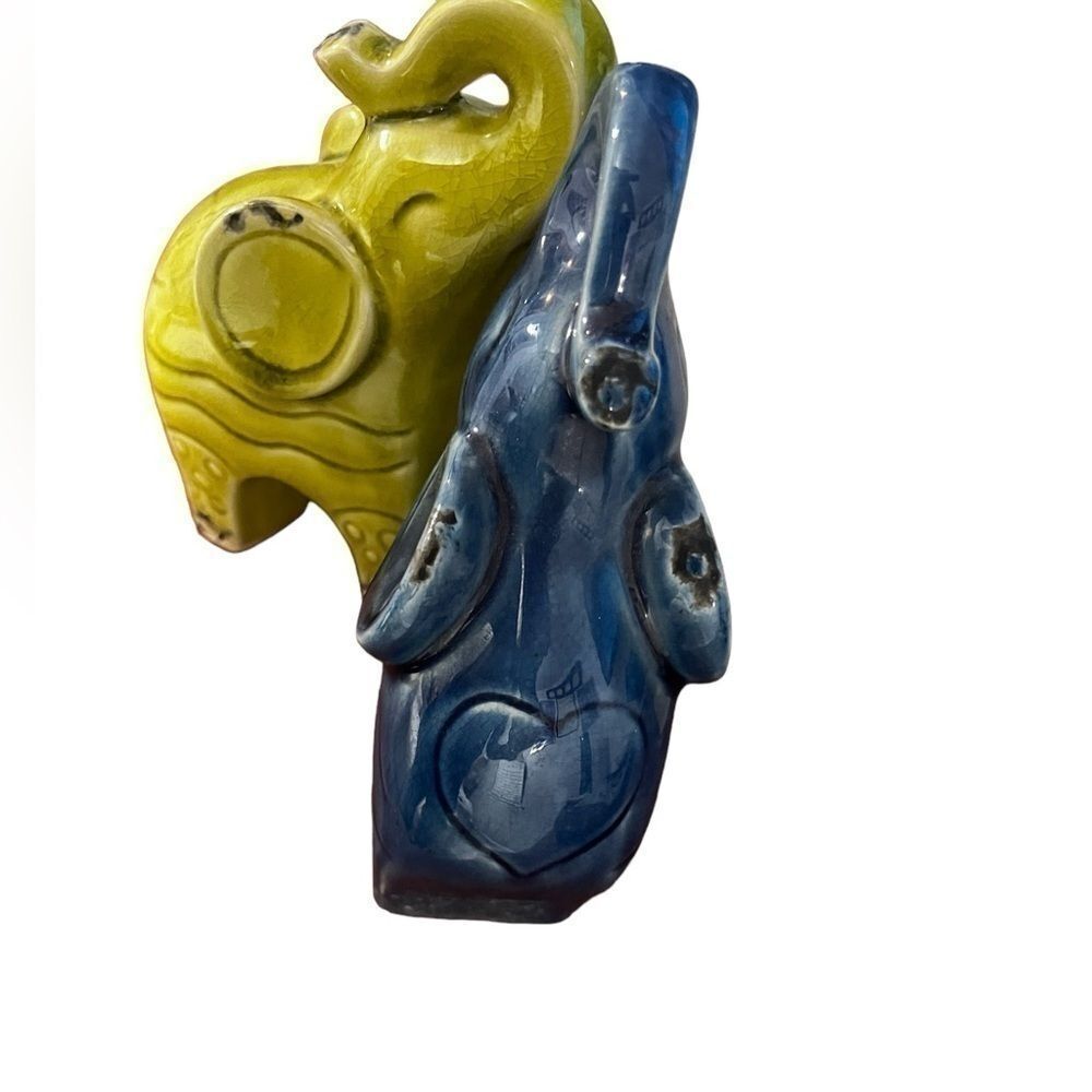 Barinas Elephant Statuaries Crackle Glaze chartreuse green glue color - Picture 2 of 12